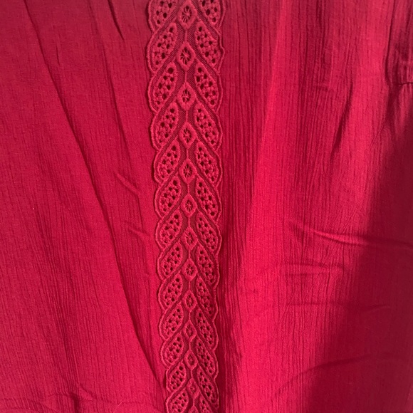 Maroon 3/4 Sleeve Shift Dress - Picture 3 of 4